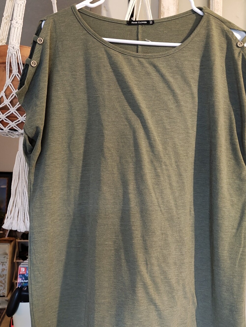Pink Clover Olive Cold-Shoulder Short Sleeve Top
